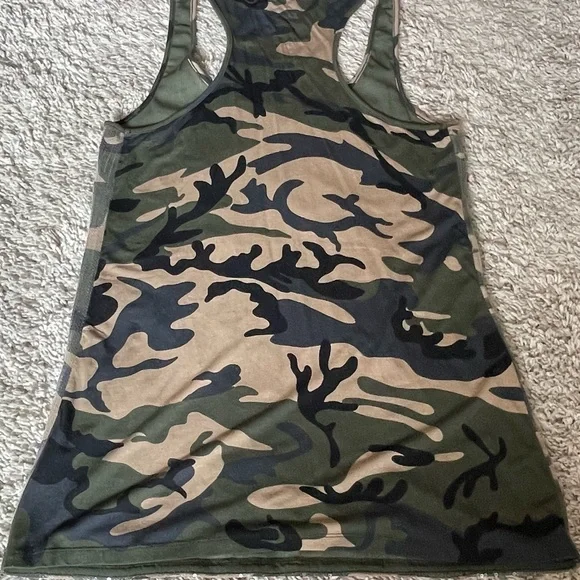 Camo Sequin Tank Top - Picture 2 of 5